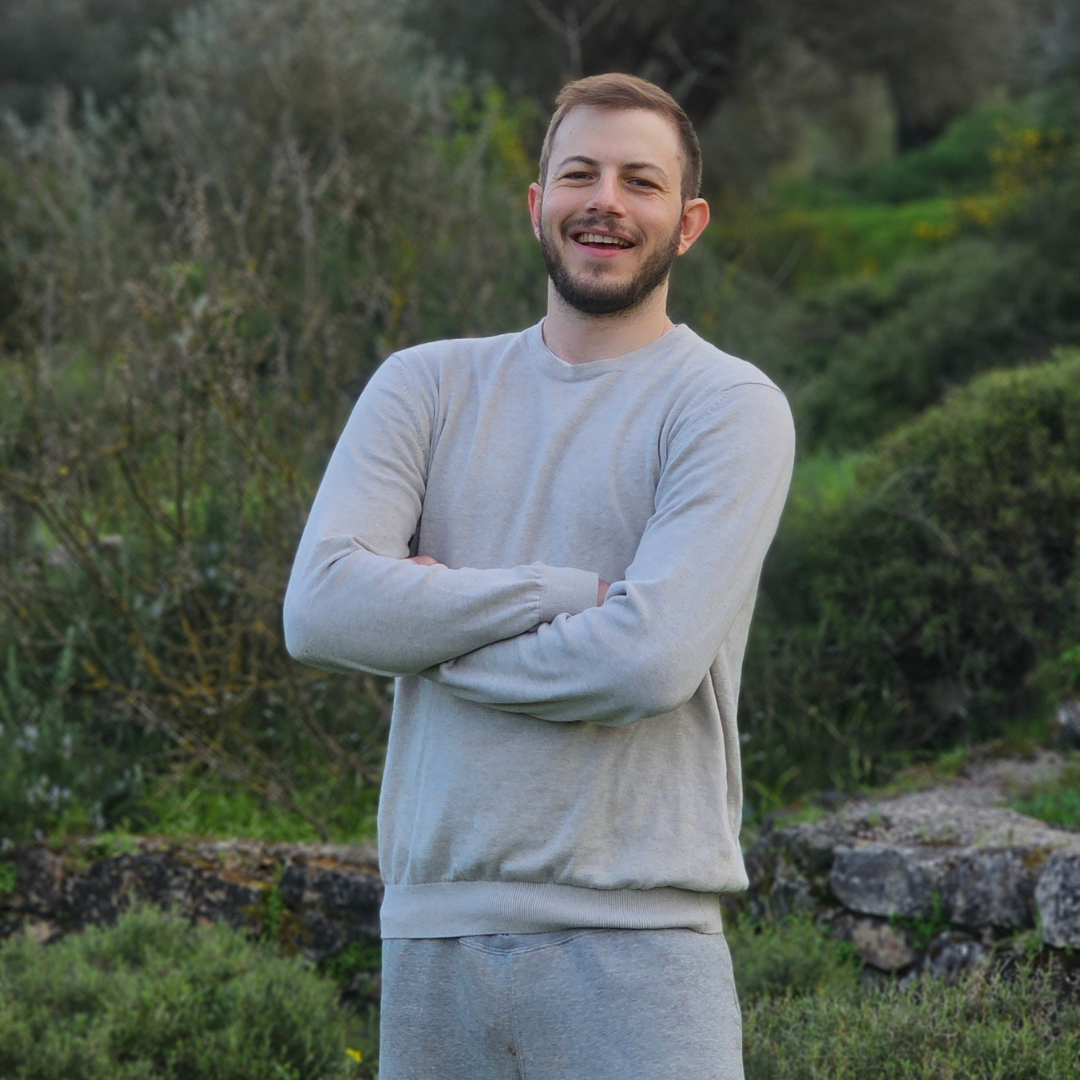 טל חי עם